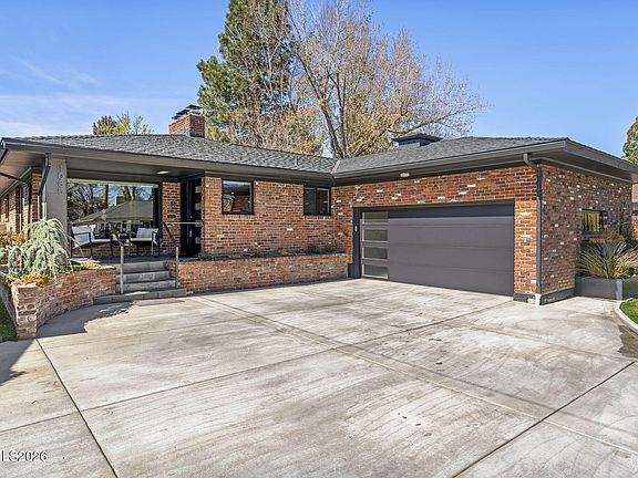 3rd image of 1085 Sharon Way