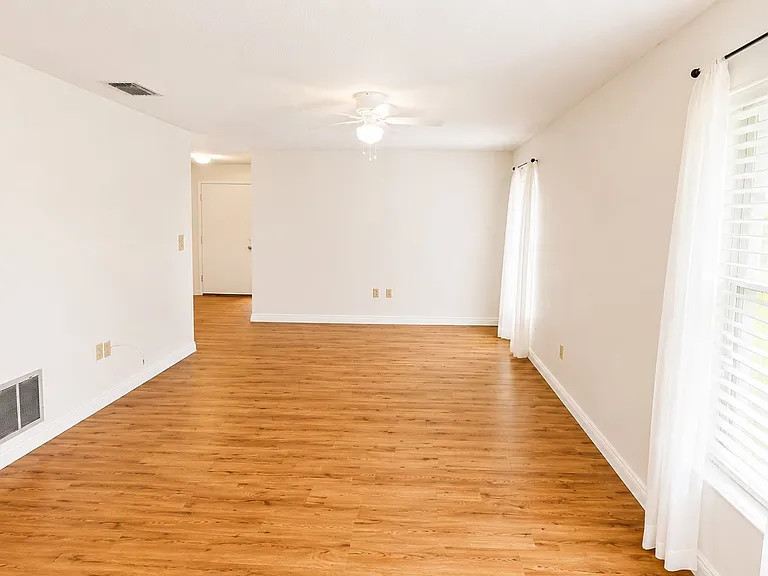 1624 Whitehead Dr #320 — Photo 10