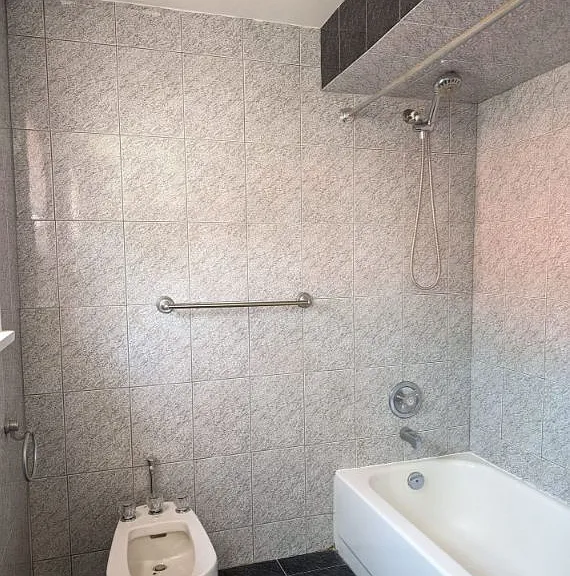 38 Harding Blvd #MAIN — Photo 7