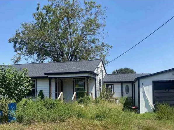 11171 S State Highway 71, El Campo, TX 77437