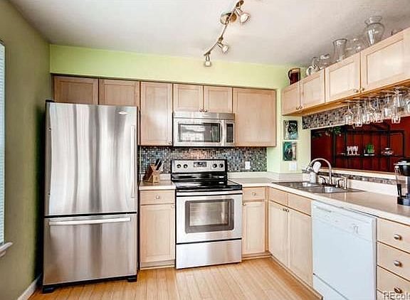 5th image of 13900 Lake Song Ln