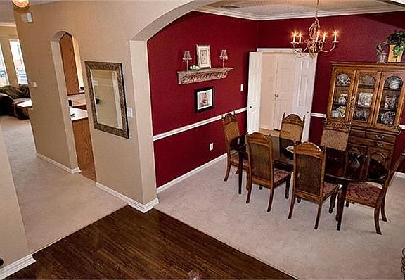2nd image of 1590 Natural Bridge Dr