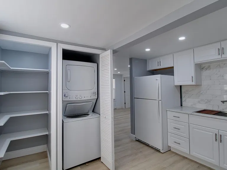 236 N Oleander Ave #1 — Photo 6