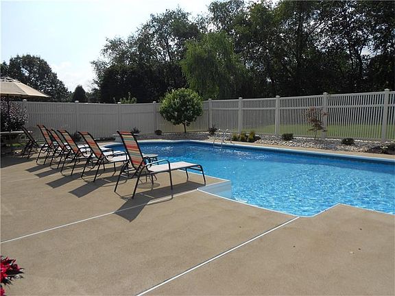 3rd image of 11031 Belaire Dr