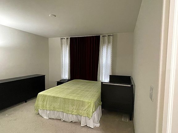 4th image of 1416 Lakeridge Ct