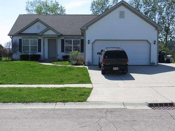 2nd image of 704 S Balsam Dr