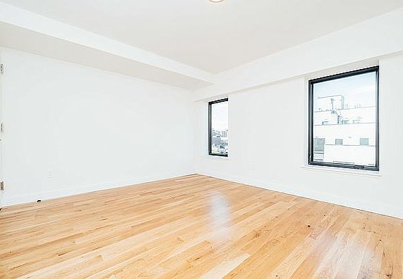 5th image of 111 Clarkson Ave APT 3D