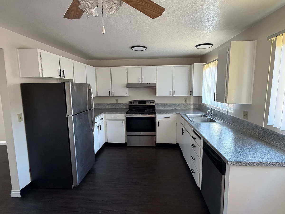 Floor plan 2 Bed 1 Bath