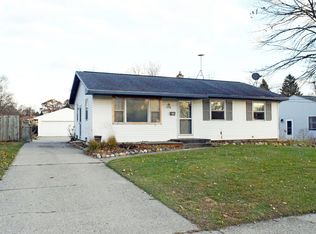 3526 Perry Ave SW, Wyoming, MI 49519