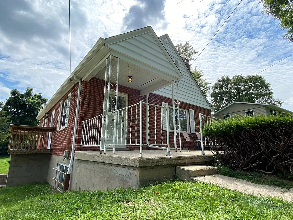 4185 Crystal View Ct
