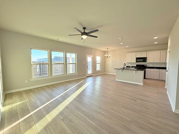 3rd image of 173 Briar Ct