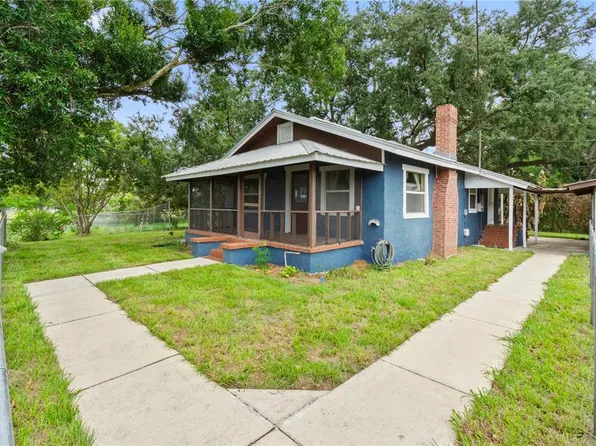 30 E 8th St, Frostproof, FL 33843