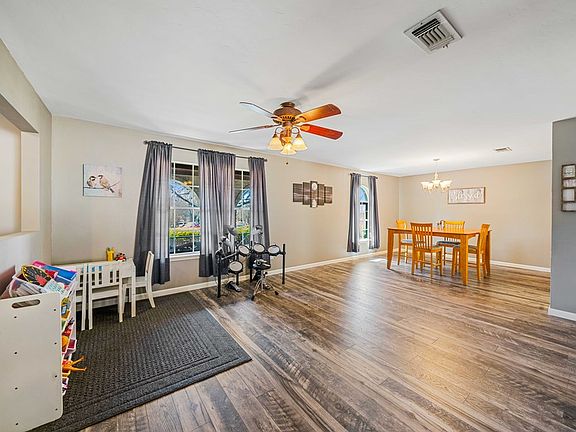 4th image of 1708 Susan Dr