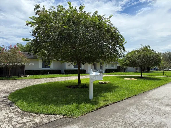 17071 SW 85th Ave, Palmetto Bay, FL 33157
