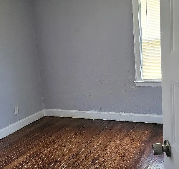 5552 Drexel St #2 — Photo 8