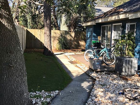 2nd image of 505 63rd Ave N APT 10
