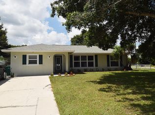 4801 Seagrape Dr, Fort Pierce, FL 34982