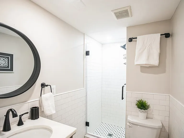 1427 Kearny St NE — Photo 33