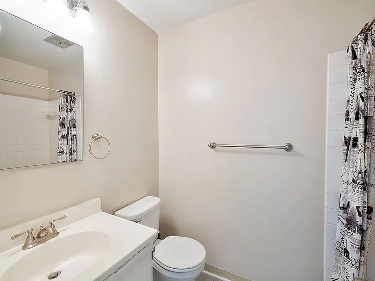 16 Casino Ct — Photo 24