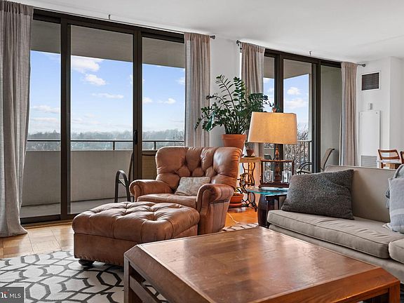 4th image of 5101 River Rd APT 901