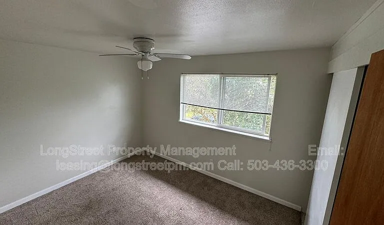 915 SW Adams Ave #13 — Photo 10