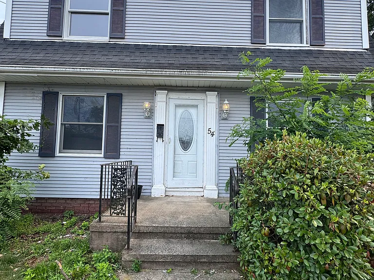 44 Lambert St #1 — Photo 26