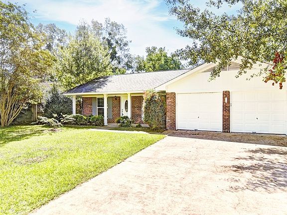 3rd image of 12440 Crestwood Dr