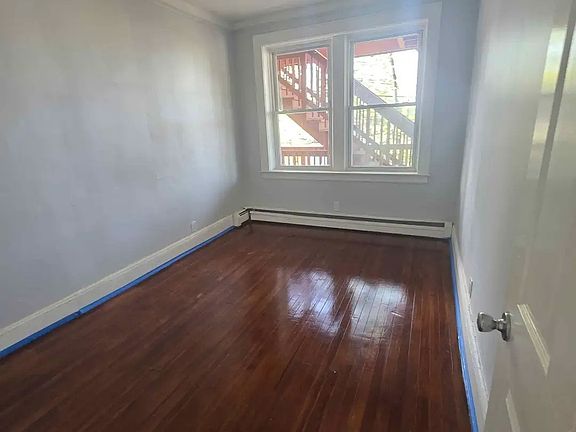 5th image of 257 Hollywood Ave #G2