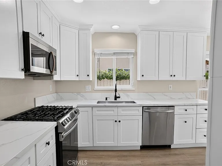 24441 Denise Pl — Photo 15