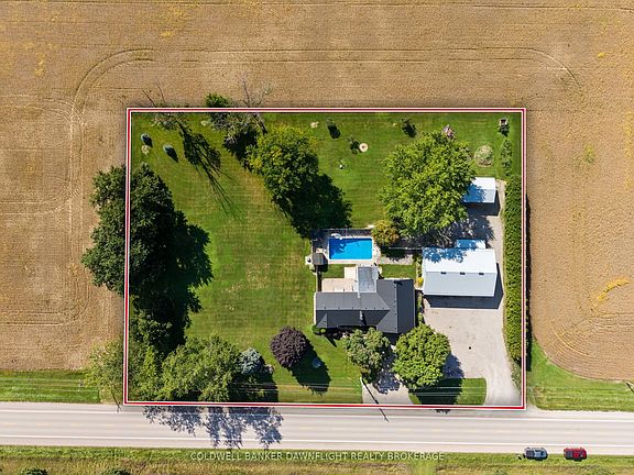 3rd image of 40987 Kirkton Rd