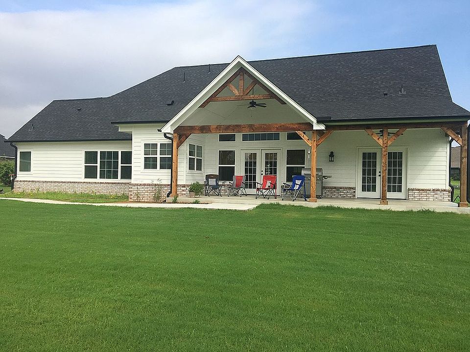 2nd image of 9295 Clearview Dr