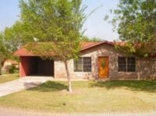 203 N River Oaks Dr, Burnet, TX 78611