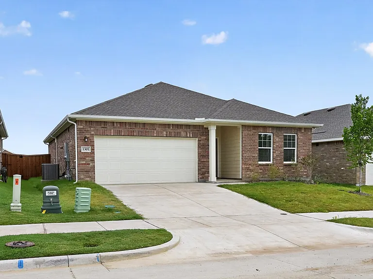 1301 Elliott Rd — Photo 24