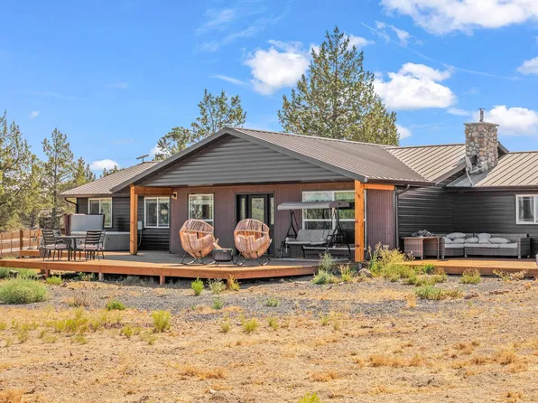 7043 SW Highland Dr, Powell Butte, OR 97753
