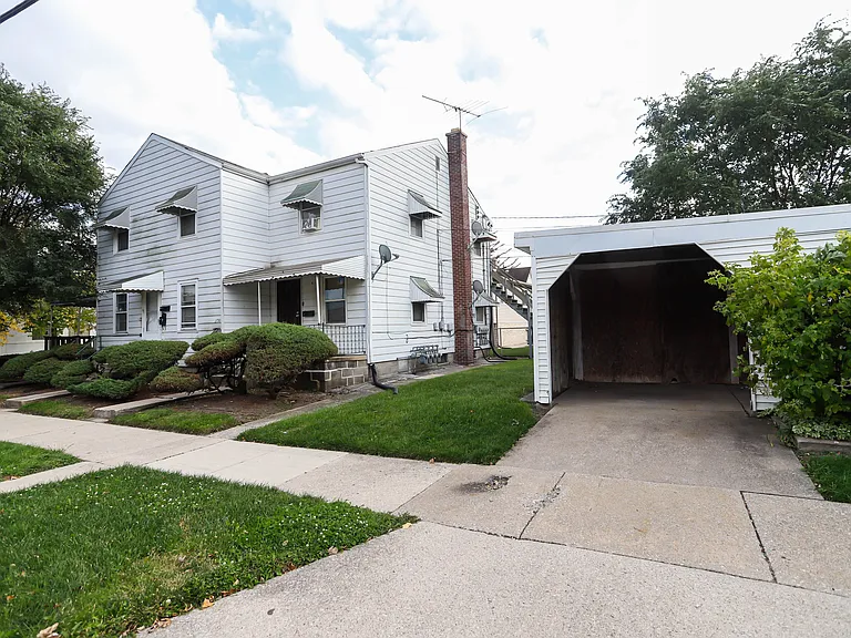 2700 Jackson Ave #2 — Photo 7