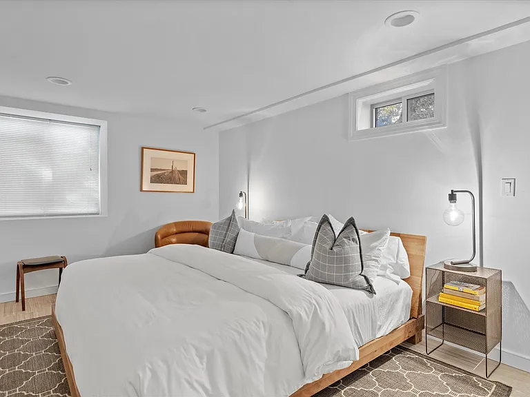 25 Nidzyn Ave — Photo 10