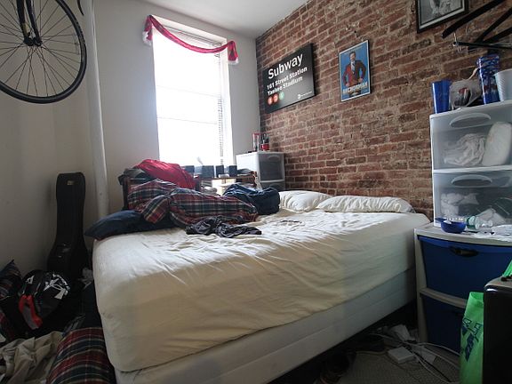 5th image of 225 E 28th St #3E