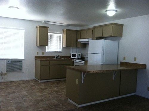 2nd image of 700 Pinetop Cir