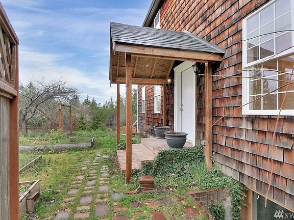 2nd image of 4506 172nd Ave NW