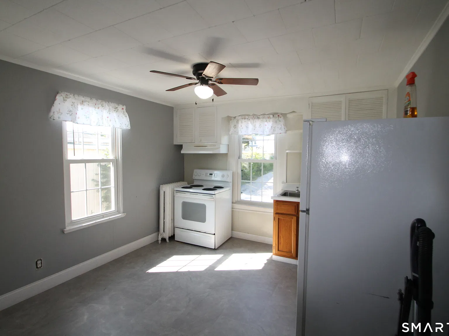 2 bed, 1.0 bath, 620 sqft, $1,350 — Photo 4