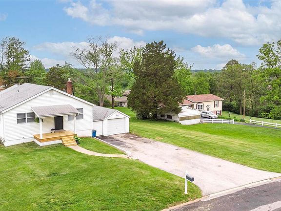 4th image of 3137 Dillon Dr