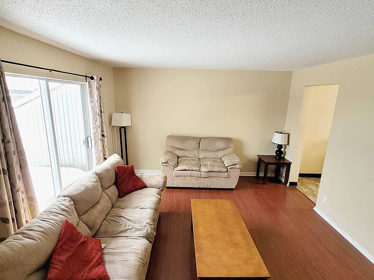 54 Little Wedeene St — Photo 3