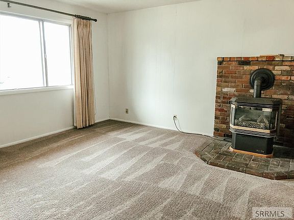 4th image of 306 N 1 E