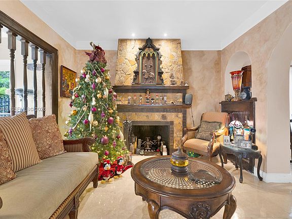 2nd image of 4739 SW 5th St