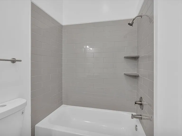 1406 Fairmount Ave #16 — Photo 12