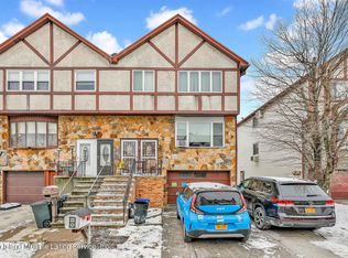 74 Gary Ct, Staten Island, NY 10314