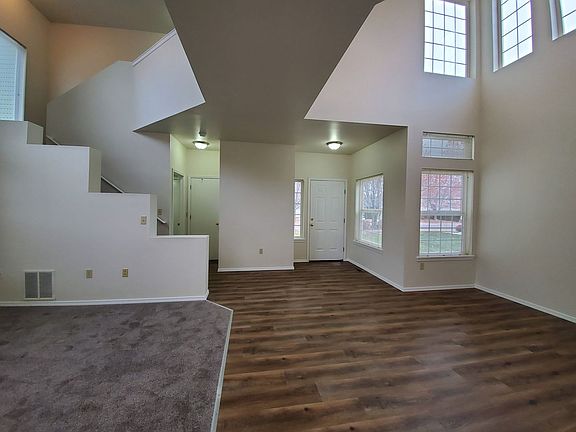 4th image of 1611 Lamb Ave