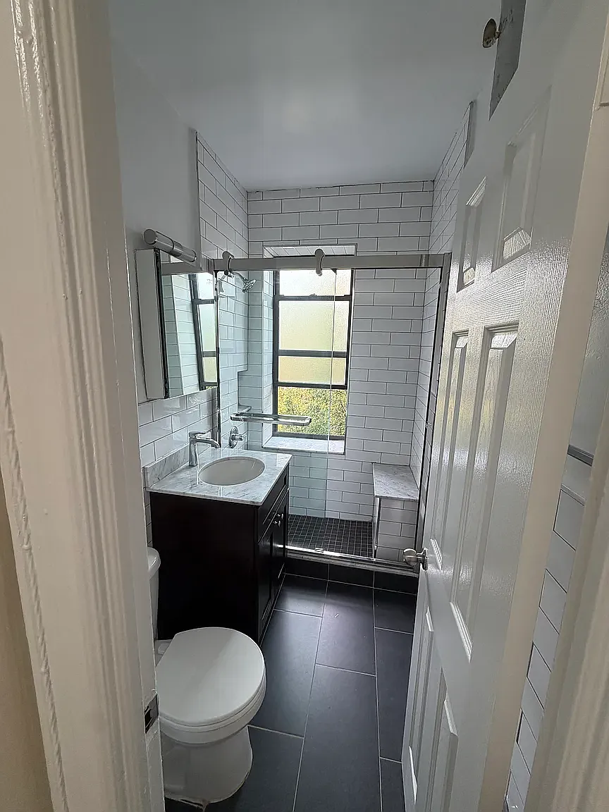 32-06 35th Avenue — Photo 4