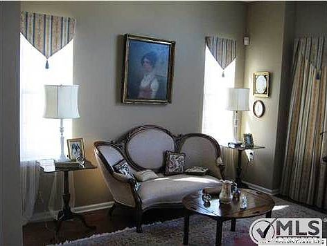 5th image of 70 Cypress Point Ln