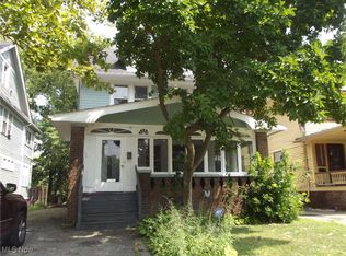 1101 Carlyon Rd, East Cleveland, OH 44112